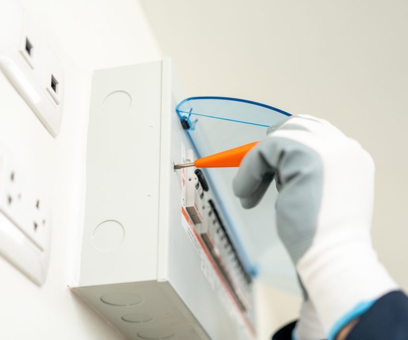 circuit breaker calwinn electrical nsw